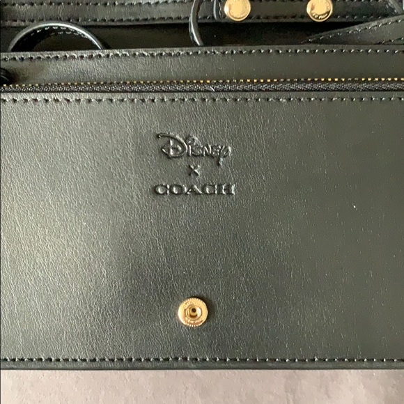BNWT COACH x DISNEY “SNOW WHITE” CROSS BODY BAG - Picture 4 of 8